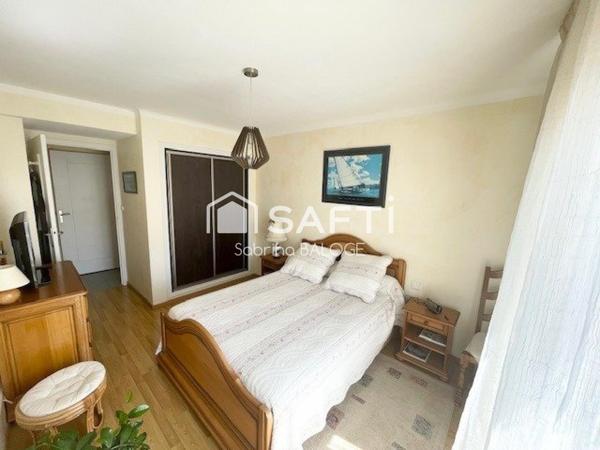 Appartement  T4 - 3 chambres - Balcon - Garage - Cave - Local  vélo  - 3ème étage SANS ASSENSCEUR