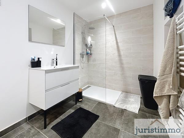 Mondragon (84430) Joli appartement dans un immeuble en RDC au cœur de Mondragon