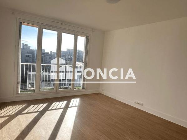 Location Studio 30.96 m² - 46-48 RUE DE MONTREUIL Paris 75011