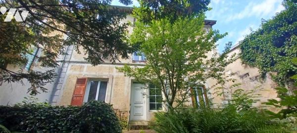 SAINT GERMAIN EN LAYE - Maison à rénover 131.97m² surf Hab (+ 26m² Surf utile) -