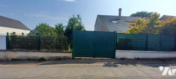 SAINT GERMAIN EN LAYE - Maison à rénover 131.97m² surf Hab (+ 26m² Surf utile) -