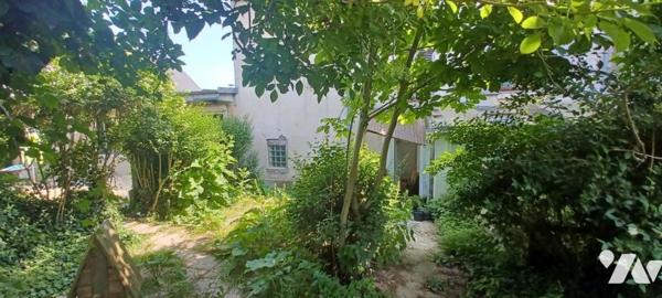 SAINT GERMAIN EN LAYE - Maison à rénover 131.97m² surf Hab (+ 26m² Surf utile) -