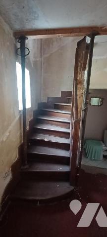 SAINT GERMAIN EN LAYE - Maison à rénover 131.97m² surf Hab (+ 26m² Surf utile) -