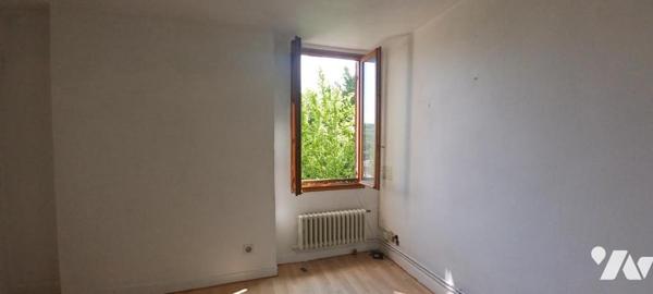 SAINT GERMAIN EN LAYE - Maison à rénover 131.97m² surf Hab (+ 26m² Surf utile) -