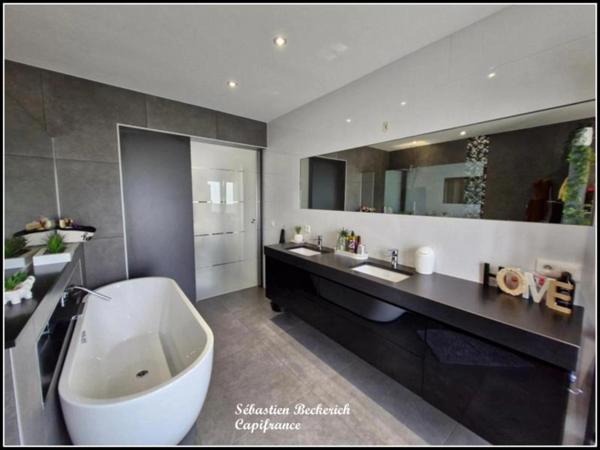 Maison à vendre 8 pièces SARREGUEMINES (57)