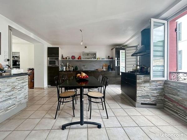 Maison à vendre |  Mantes-la-Jolie |  6 pièces | 148 m²