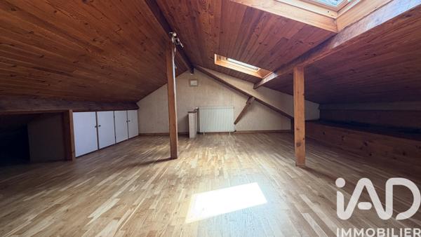 Maison à vendre 9 pièces 180 m² Vaux-le-Pénil