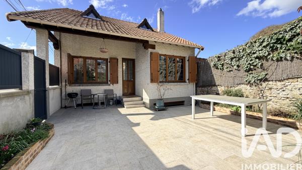 Maison à vendre 9 pièces 180 m² Vaux-le-Pénil