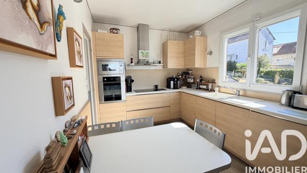 Maison à vendre 9 pièces 180 m² Vaux-le-Pénil