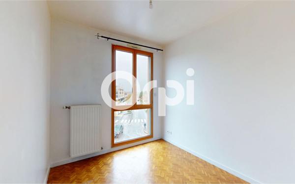 Appartement à vendre    3 pièces • 68,16 m2 Meyzieu