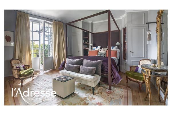 Propriété de caractère aux abords du parc royal