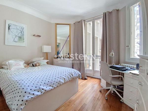 Appartement - Eglise d´Auteuil - 155 m2 - 3 chambres - Jardin - Ascenseurs -Cave -Gardien