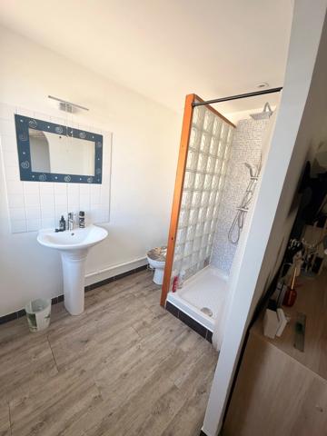 Proche d'EPERNAY (51) à vendre belle Maison contemporaine de 7 pièces entièrement rénovée, belles prestations