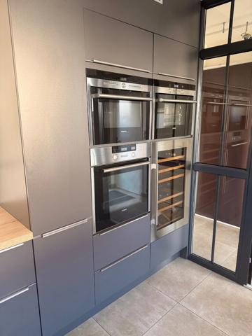 Proche d'EPERNAY (51) à vendre belle Maison contemporaine de 7 pièces entièrement rénovée, belles prestations