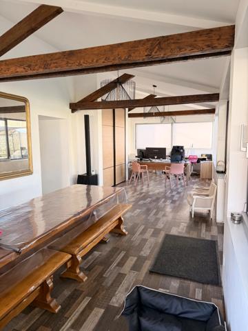 Proche d'EPERNAY (51) à vendre belle Maison contemporaine de 7 pièces entièrement rénovée, belles prestations