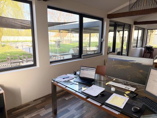 Proche d'EPERNAY (51) à vendre belle Maison contemporaine de 7 pièces entièrement rénovée, belles prestations