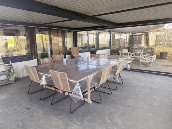 Proche d'EPERNAY (51) à vendre belle Maison contemporaine de 7 pièces entièrement rénovée, belles prestations