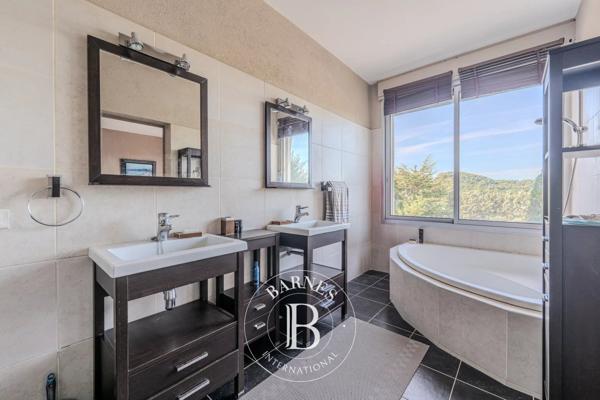 Aix-en-Provence, Villa 5 Chambres -  250 m² à vendre