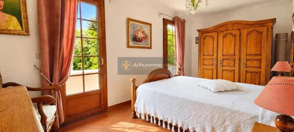 Vente                                                      Villa
                        
                     4 pièces                      126 m2                     à Fréjus