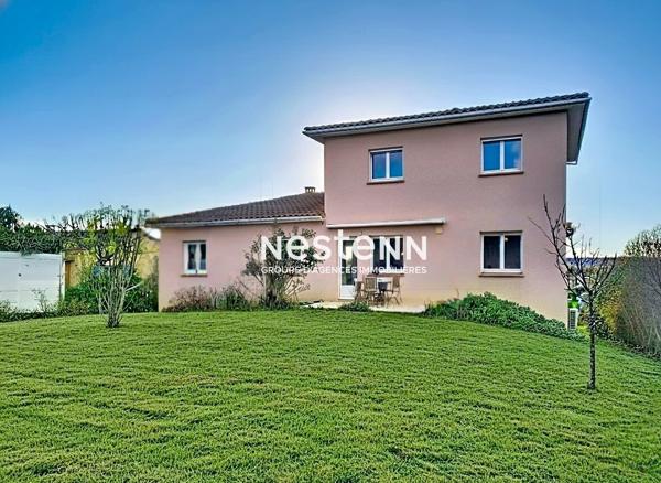 A VENDRE MAISON FAMILIALE 160 M² AVEC GARAGE DOUBLE ET PISCINE