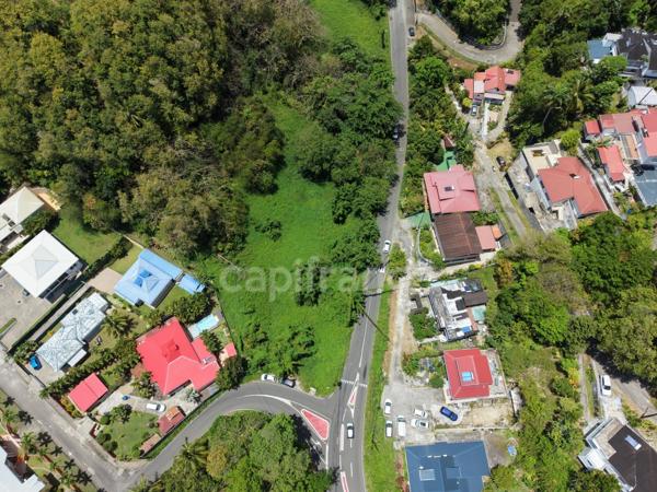 Terrain à vendre de 2 000,00 m² LES ABYMES (971)