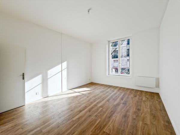 Location grand F2 Hardricourt proche gare