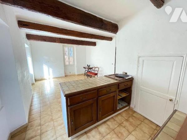 A vendre - Pierrevert (04) -  Alpes-de-Haute-Provence: 
Maison de village d'env 77,89 m² à rén...