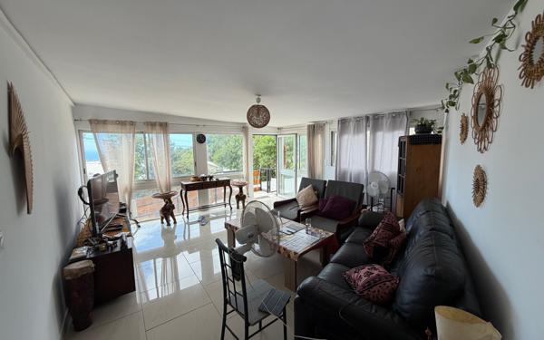 Maison à vendre    6 pièces • 123,50 m2 Saint-Pierre