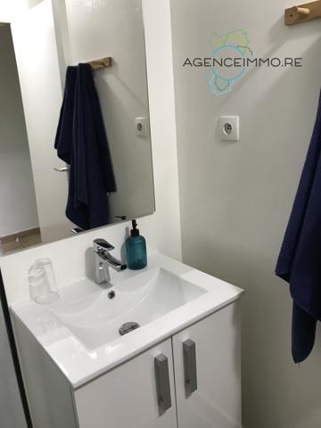 Studio meublé Rés. Central Fac 9 à Ste Clotilde