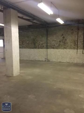 Local professionnel à louer 170m²