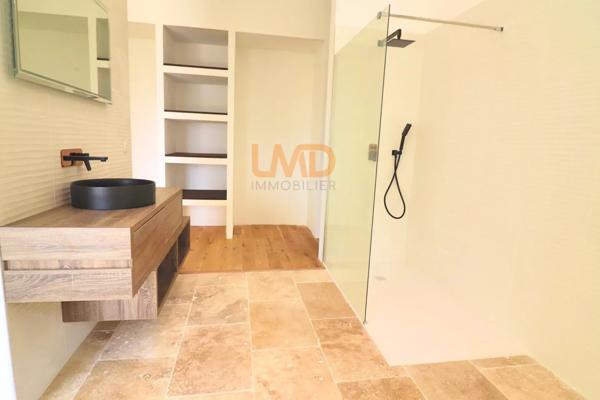 Cotignac: Maison t5 de 218m2, terrain 1500m2