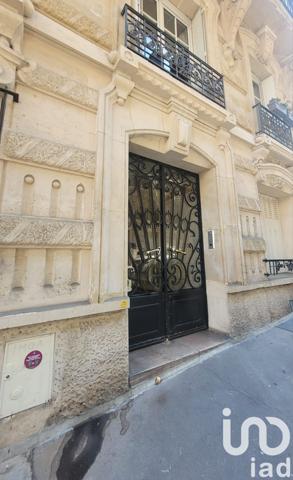 Appartement 2 pièces de 42 m² à Paris (75018)