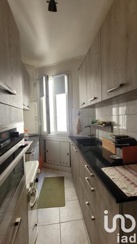 Appartement 2 pièces de 42 m² à Paris (75018)