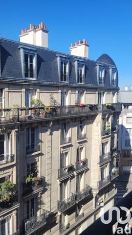 Appartement 2 pièces de 42 m² à Paris (75018)