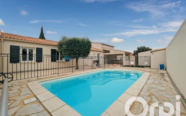 Maison à vendre    5 pièces •  Camaret-sur-Aigues