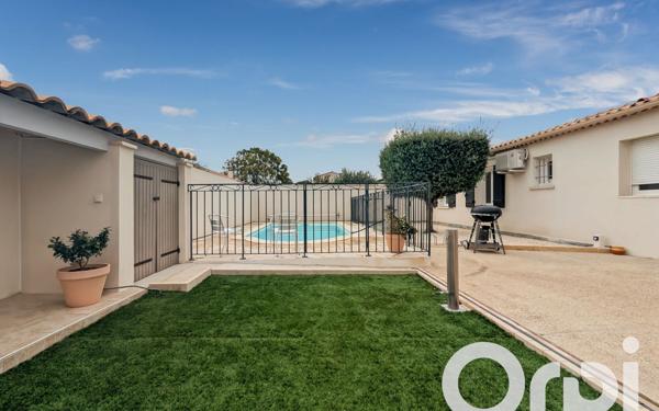 Maison à vendre    5 pièces •  Camaret-sur-Aigues