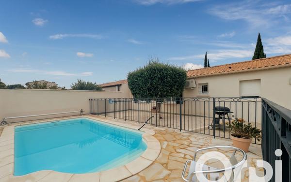 Maison à vendre    5 pièces •  Camaret-sur-Aigues