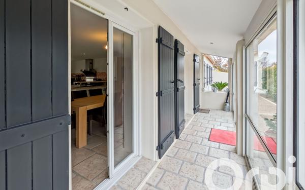 Maison à vendre    5 pièces •  Camaret-sur-Aigues