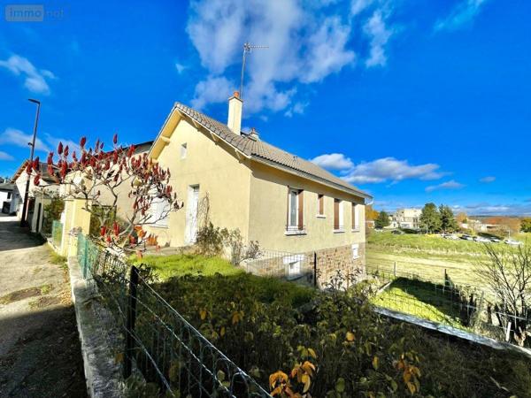 Maison à vendre à Saint-Chély-d'Apcher en Lozère (48200), ref : 48032-195