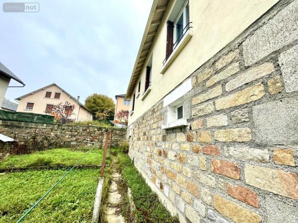 Maison à vendre à Saint-Chély-d'Apcher en Lozère (48200), ref : 48032-195