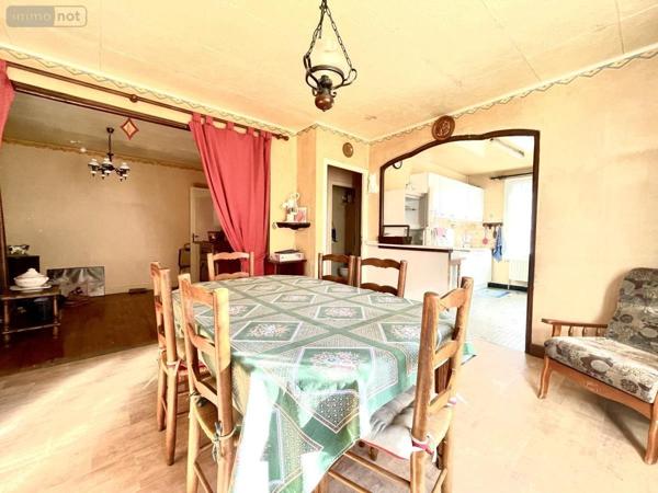 Maison à vendre à Saint-Chély-d'Apcher en Lozère (48200), ref : 48032-195