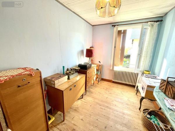 Maison à vendre à Saint-Chély-d'Apcher en Lozère (48200), ref : 48032-195