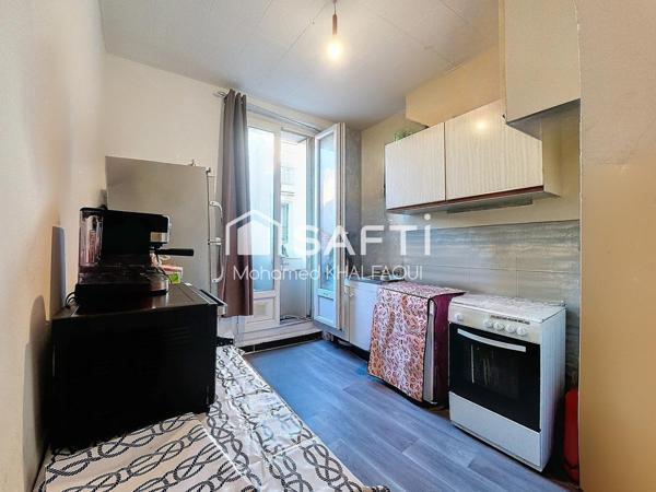 Emplacement rare: T2 ancien, Joliette centrale.