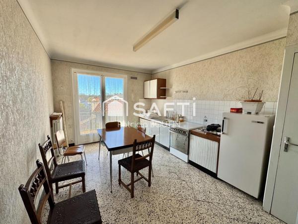 PAVILLON 4 CHAMBRES ET GARAGES A NIORT !