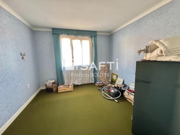 PAVILLON 4 CHAMBRES ET GARAGES A NIORT !