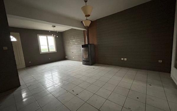 Maison à vendre    3 pièces • 90 m2 Faucoucourt