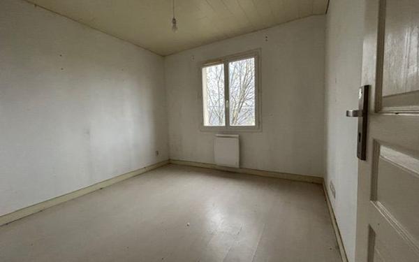 Maison à vendre    3 pièces • 90 m2 Faucoucourt
