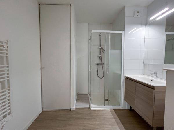 A VENDRE Angers 2 pièces de 43 m2- Terrasse- Parking en sous-sol