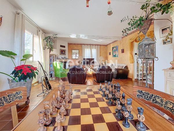 Maison indépendante de 210 m² avec T2 indépendant et piscine, sur 1500 m² de terrain