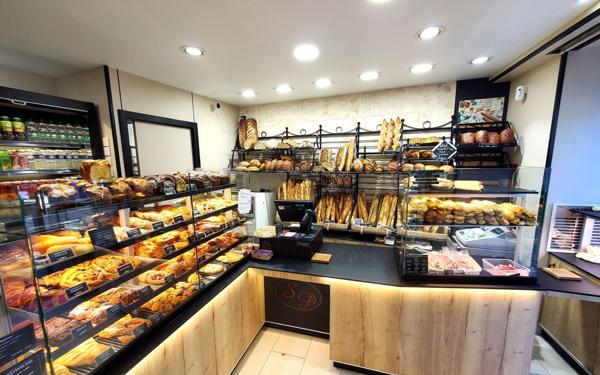 Maison à vendre    3 pièces • 235 m2 Crécy-la-Chapelle